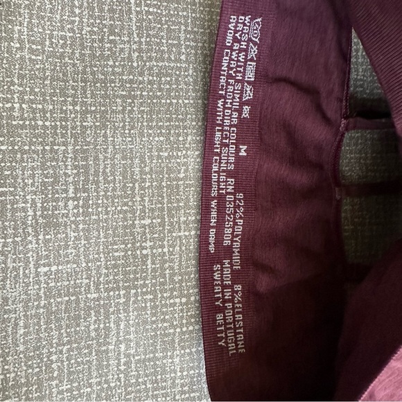 SWEATY BETTY Shanti Yoga Light Support Bra size medium in purple - Picture 8 of 11